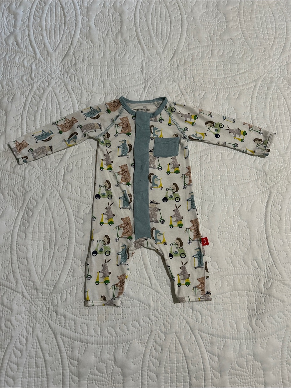 Magnetic Me White One-Piece w/Blue Trim and Woodland Animals on Scooter Sz: NB